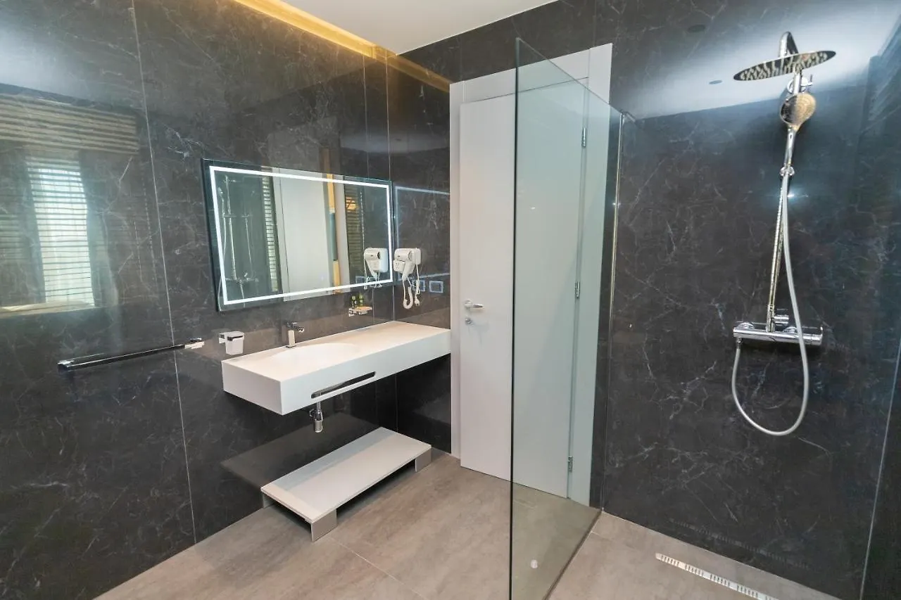 Esbjerg Hotel Vlore