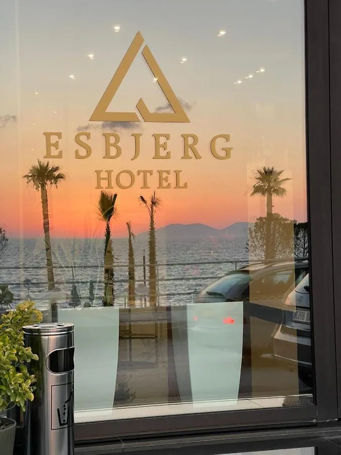 Esbjerg Hotel فلورا